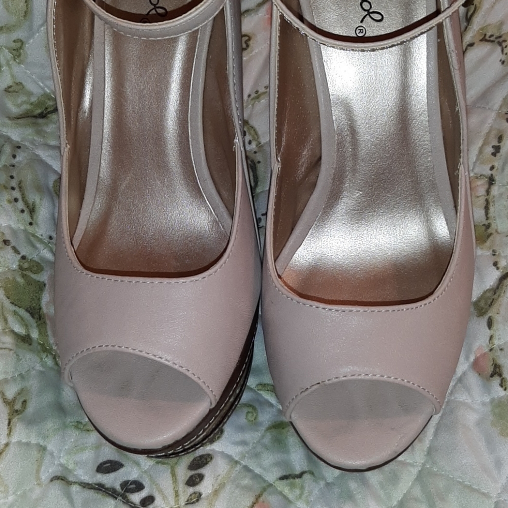 Wedges - Picture 3 of 4